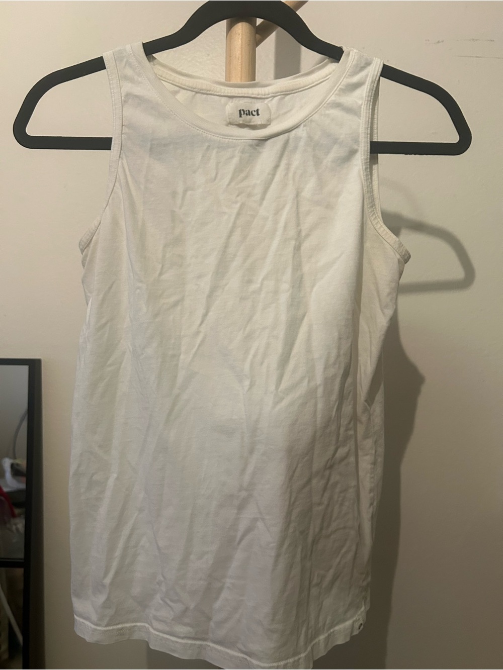 Pact White Organic Cotton Tee Size Small